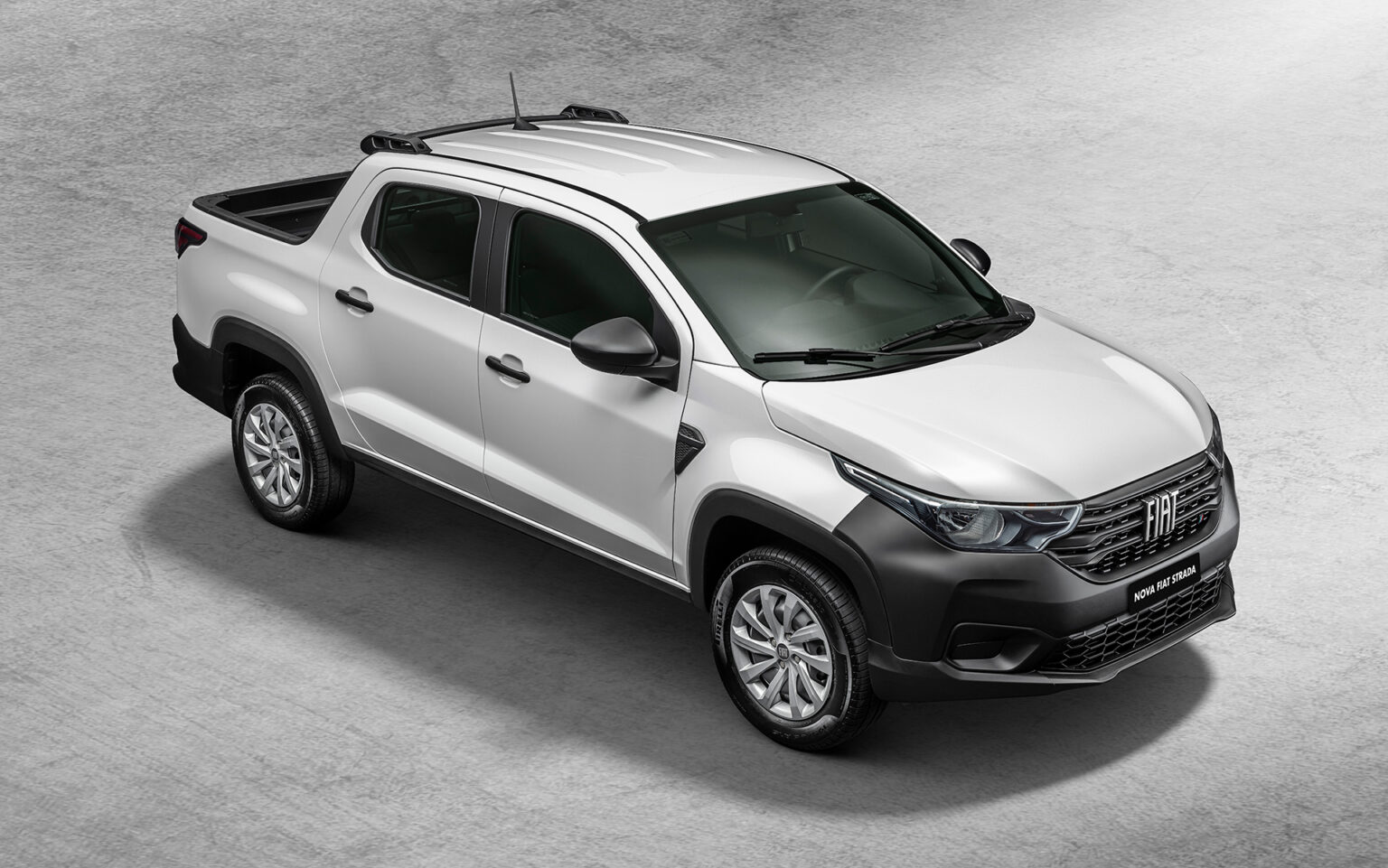 Explore the new FIAT STRADA - Fiat West Africa - Site Officiel